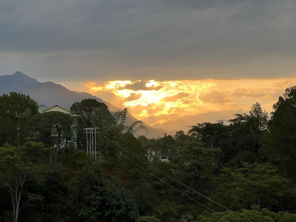 The Autumn Home - Homestay In Bir