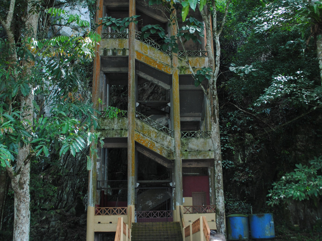 Fairy Caves-石隆门必去景点