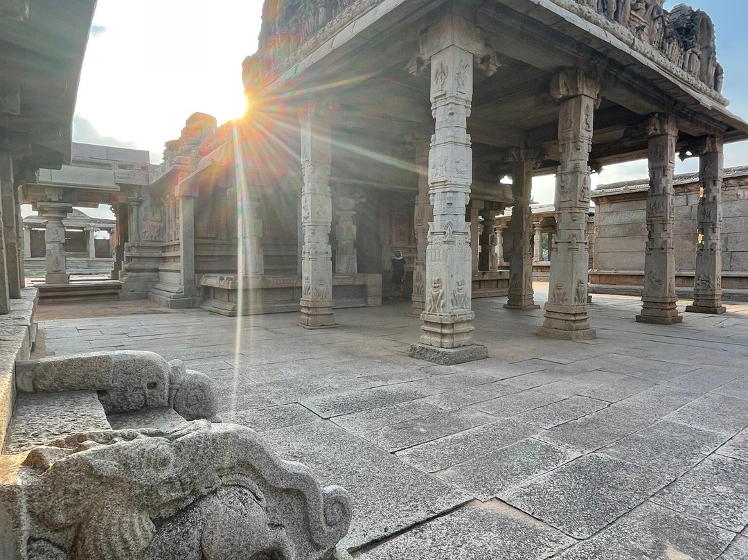 Hazara Rama Temple景点图片