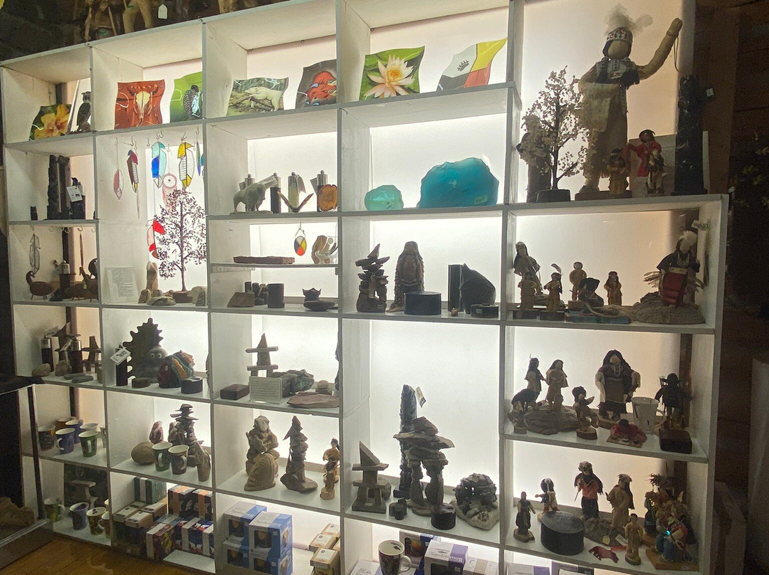 Whetung Ojibwa Art and Crafts Gallery景点图片
