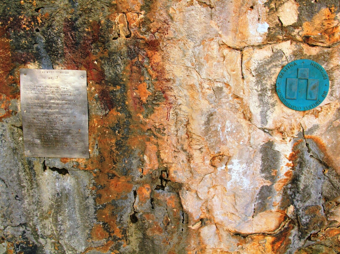 Licinianus Epigram In Zivogosce-Zivogosce必去景点