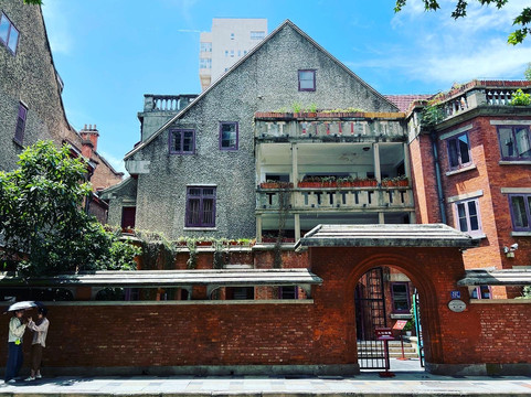 黎黄陂路街头博物馆-武汉市必去景点