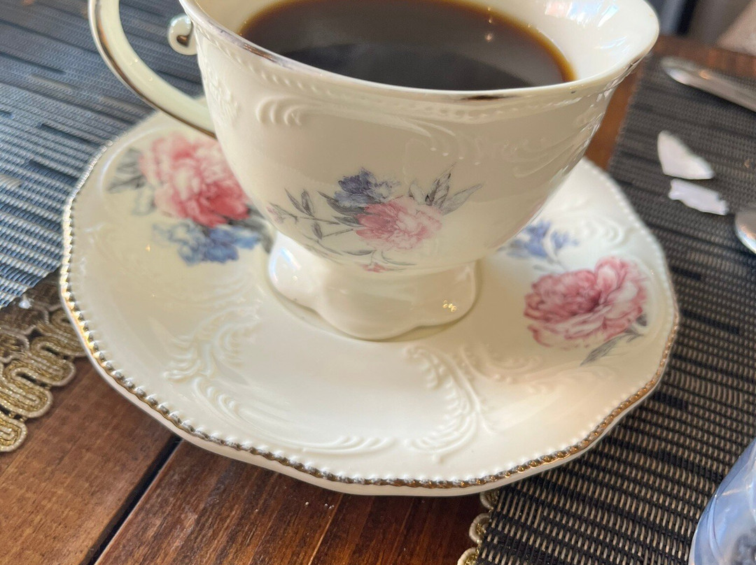 La Famiglia Bistro Cafe