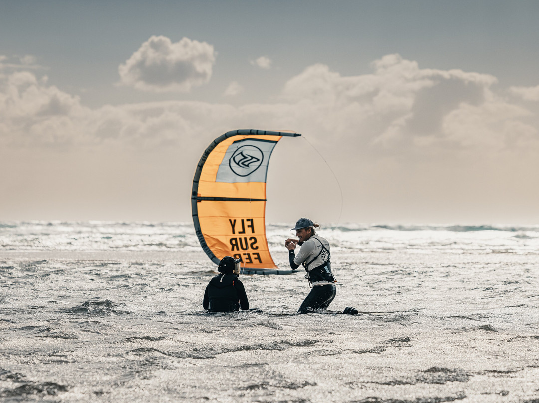 Surfers Island景点图片