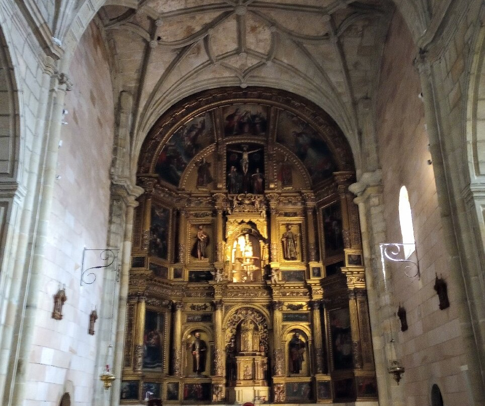 Iglesia de Nuestra Señora del Pino景点图片