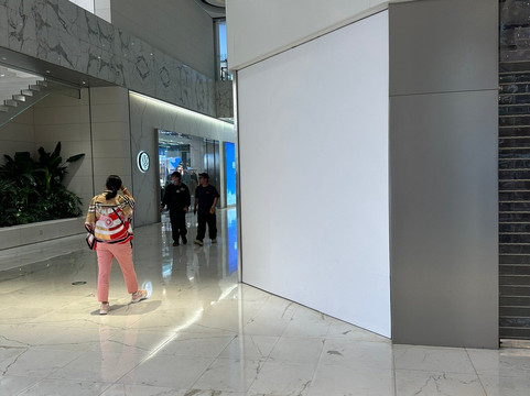 北京王府井银泰-北京市必去景点