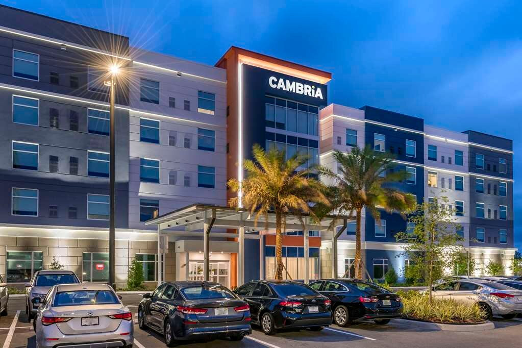 Cambria Hotel Orlando Airport主图