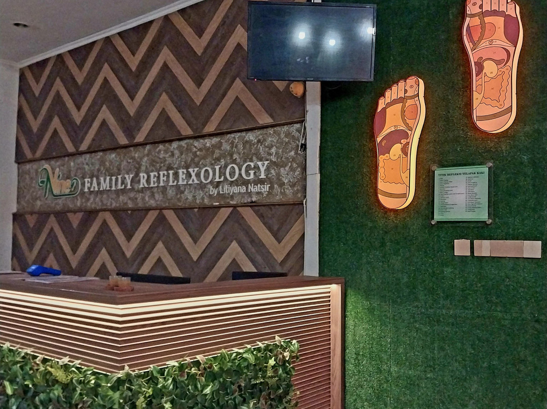 Nine Family Reflexology-Kelapa Dua必去景点