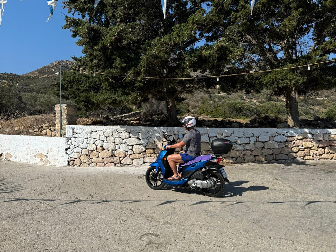 Kotsikas Moto-Adamas必去景点