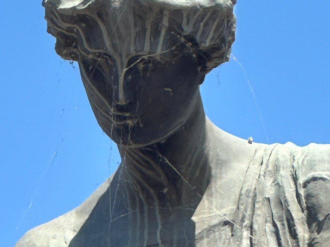 Monumento ai Caduti-Sarnico必去景点