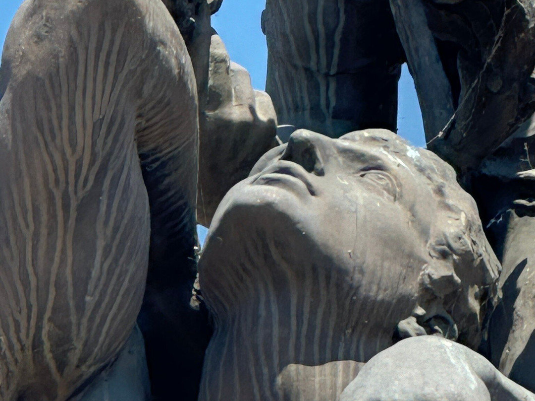 Monumento ai Caduti-Sarnico必去景点