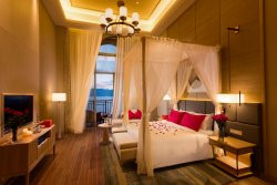 Hilton Yuxi Fuxian Lake主图