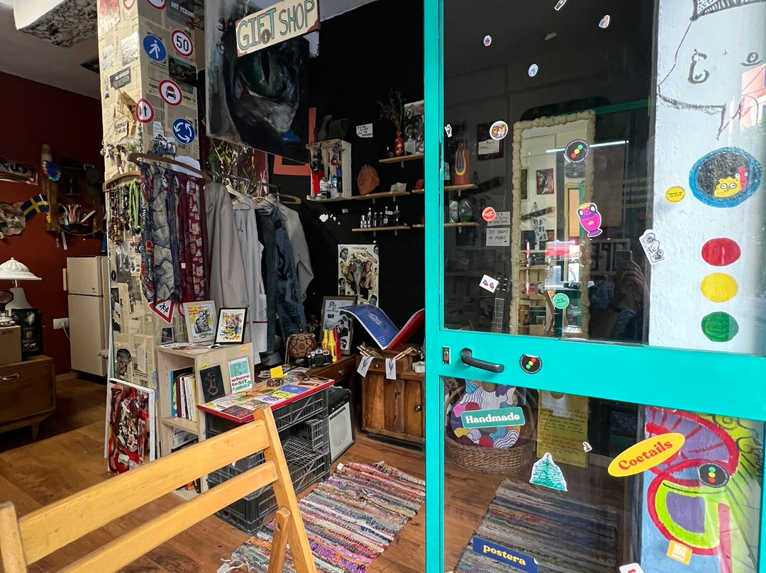 Semafori Studio Shop-地拉那必去景点