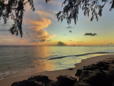 Good Life Charter-布里奇顿必去景点