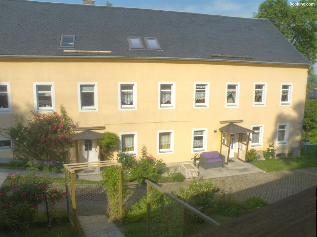 Am Lindenbaum主图