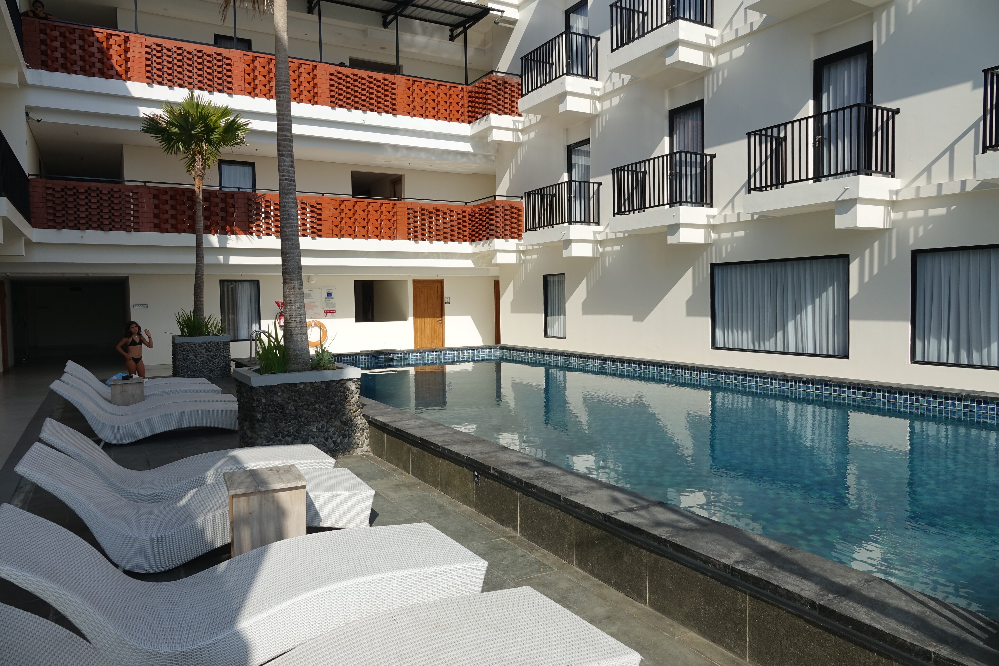 Swiss-Belcourt Lombok-泳池