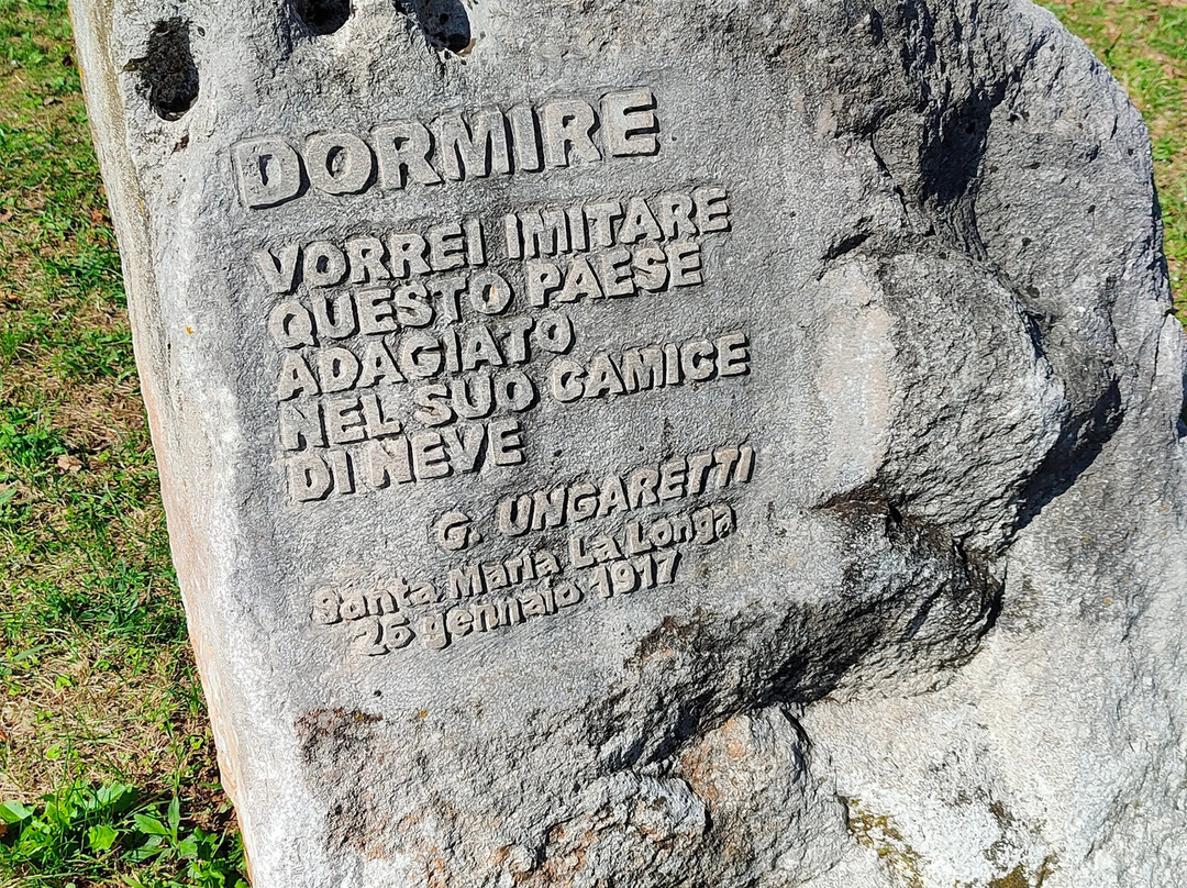 Monumento Alla Poesia "M'illumino d'Immenso" (Giuseppe Ungaretti)景点图片