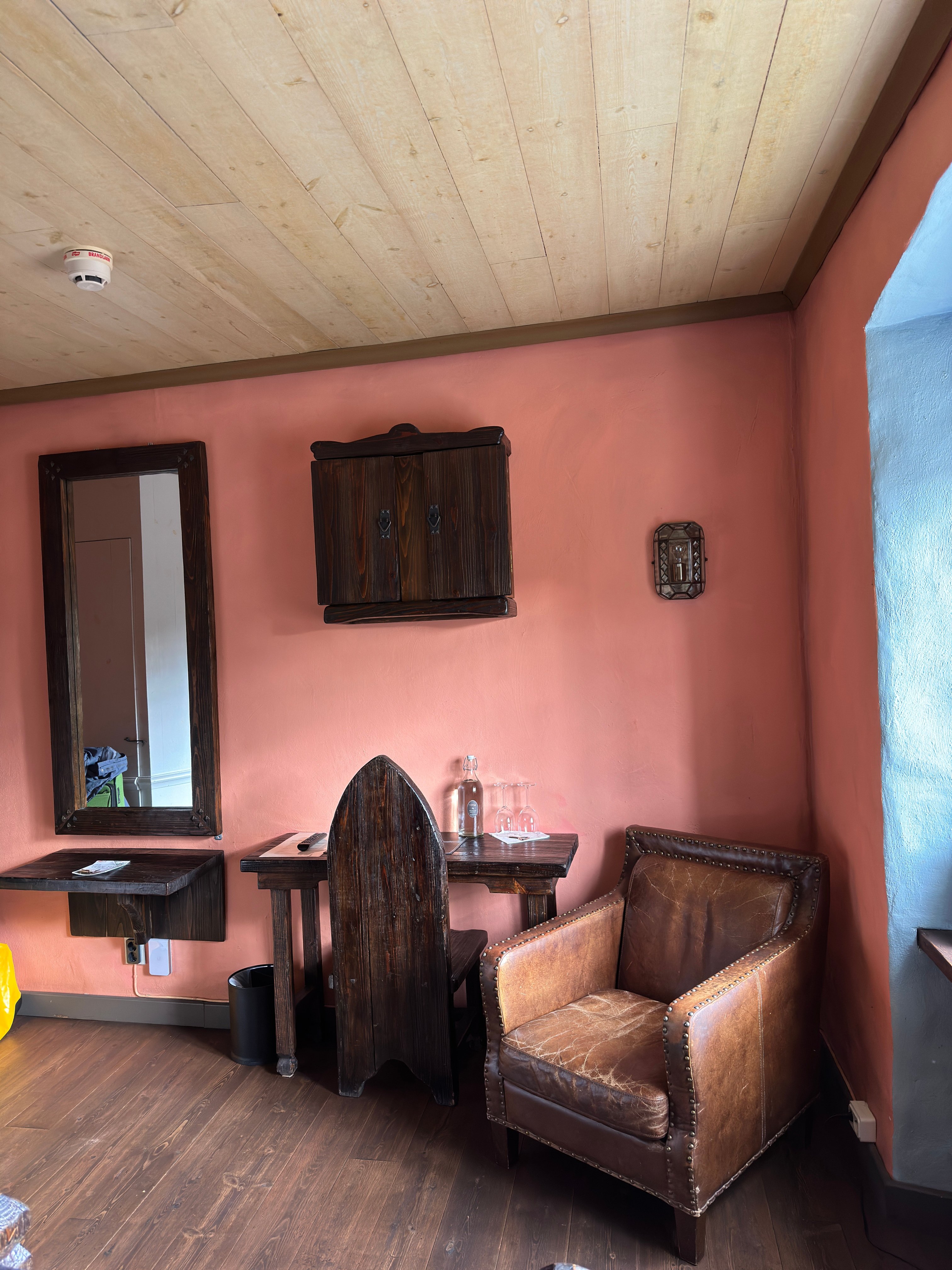 艾维斯比中世纪酒店-客卧