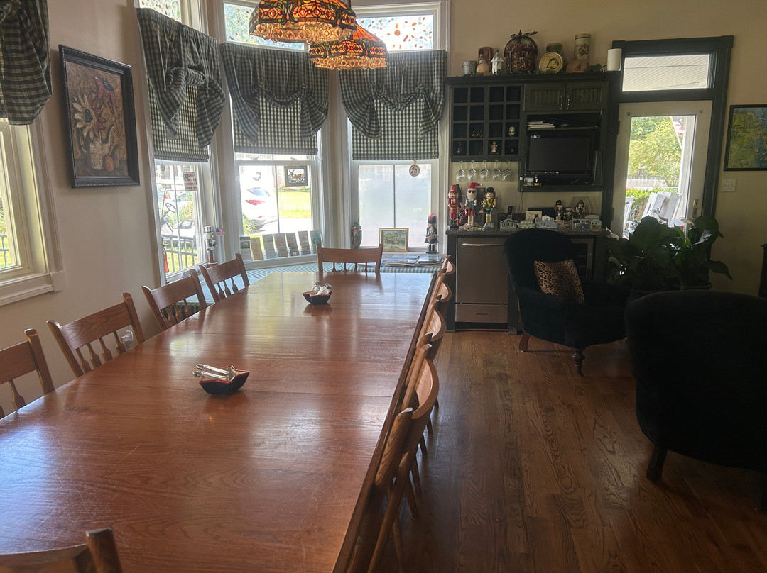 Colonial Beach Plaza Bed & Breakfast主图