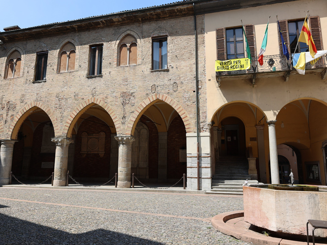 Piazza Broletto-洛迪必去景点