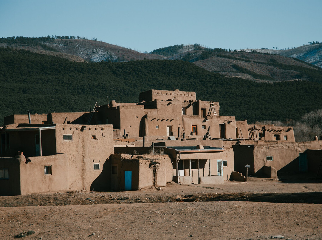 The Inn Of The Five Graces主图