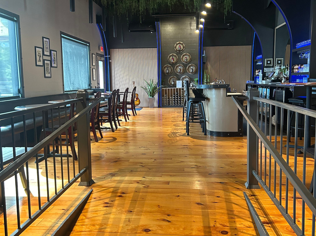 War Trail Spirits / Llano Craft Distillery-Llano必去景点