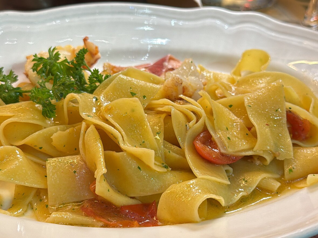 Aurora Wine & Food
