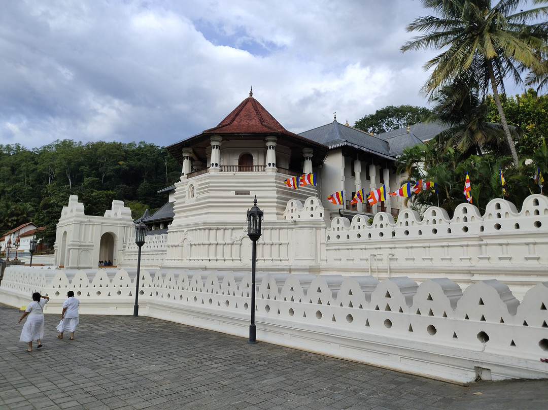 Freedom Lanka Tours-卡图纳耶克必去景点