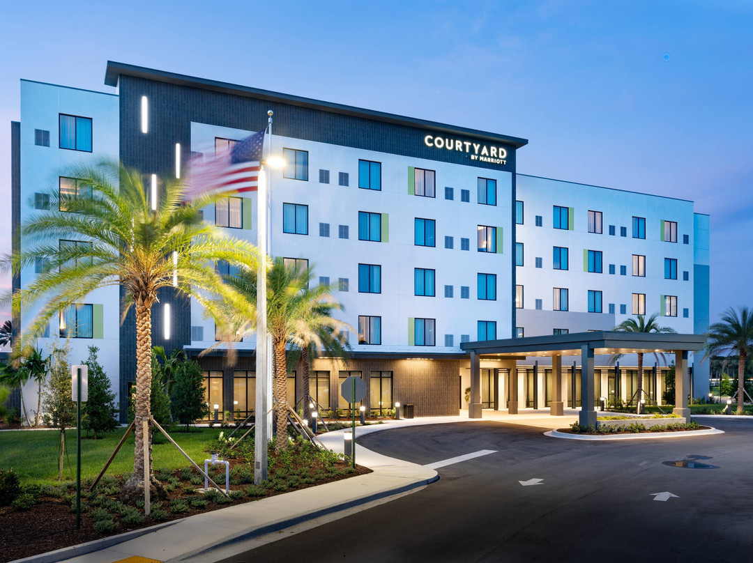 Courtyard by Marriott Port St. Lucie Tradition主图