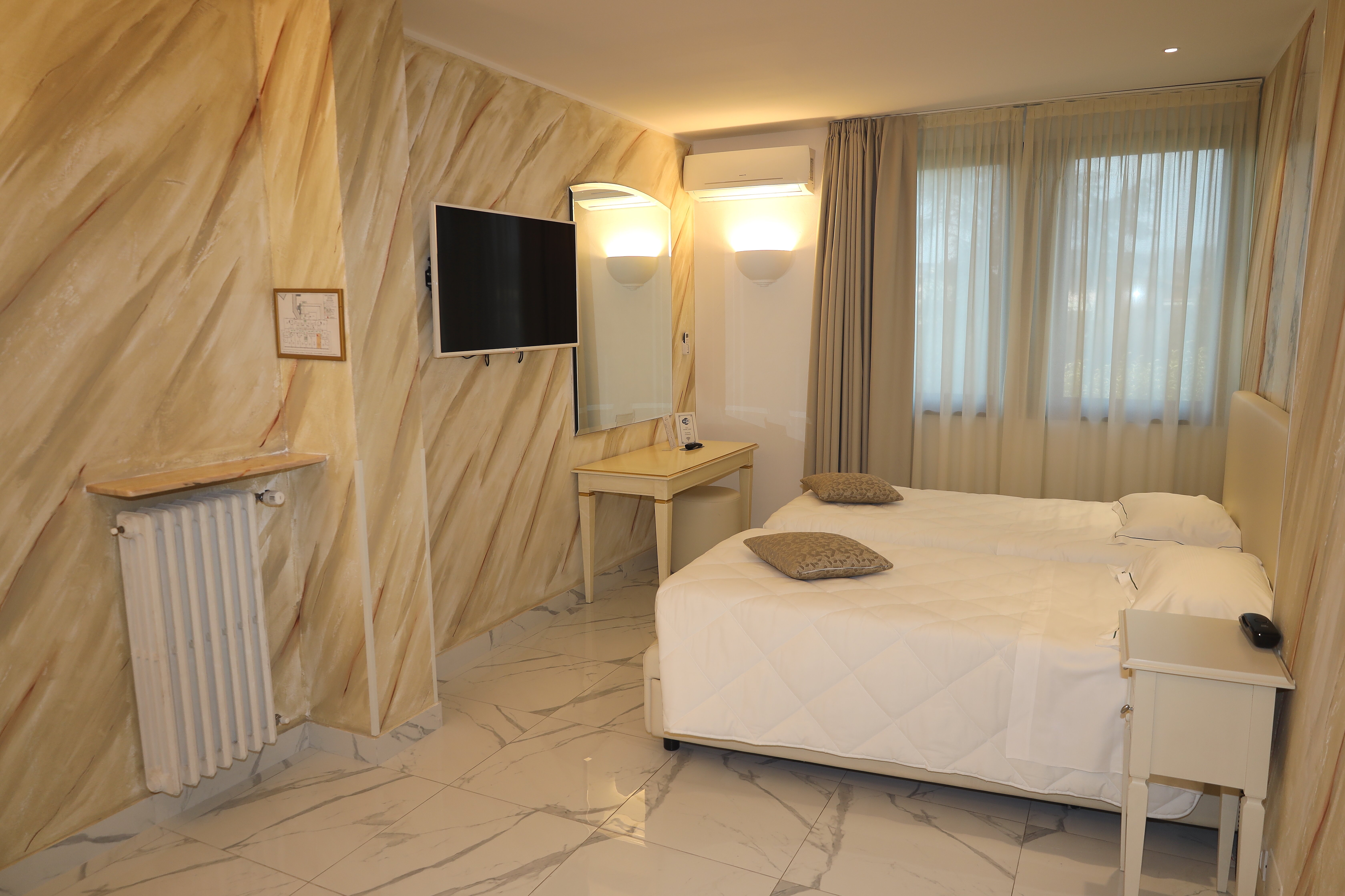 Hotel Continental-客卧