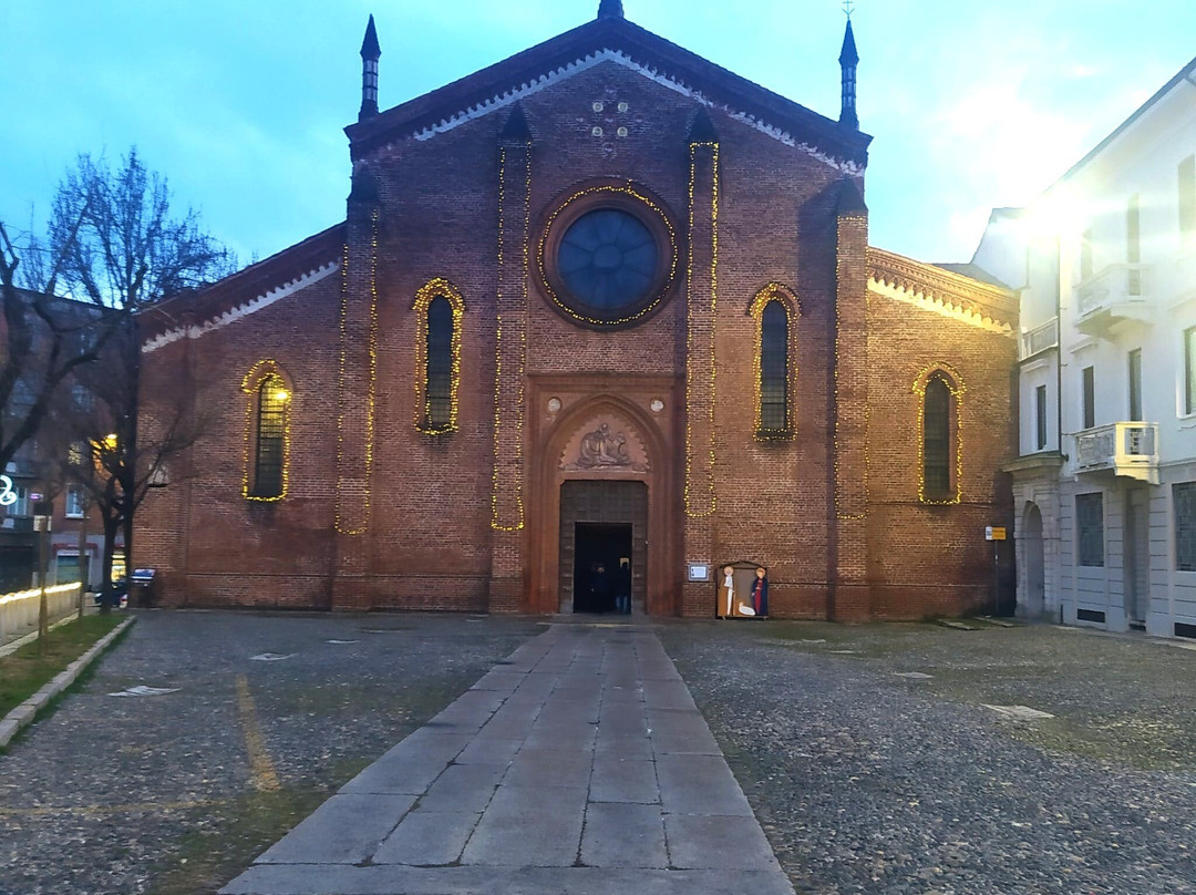 Chiesa di San Pietro Martire-维杰瓦诺必去景点