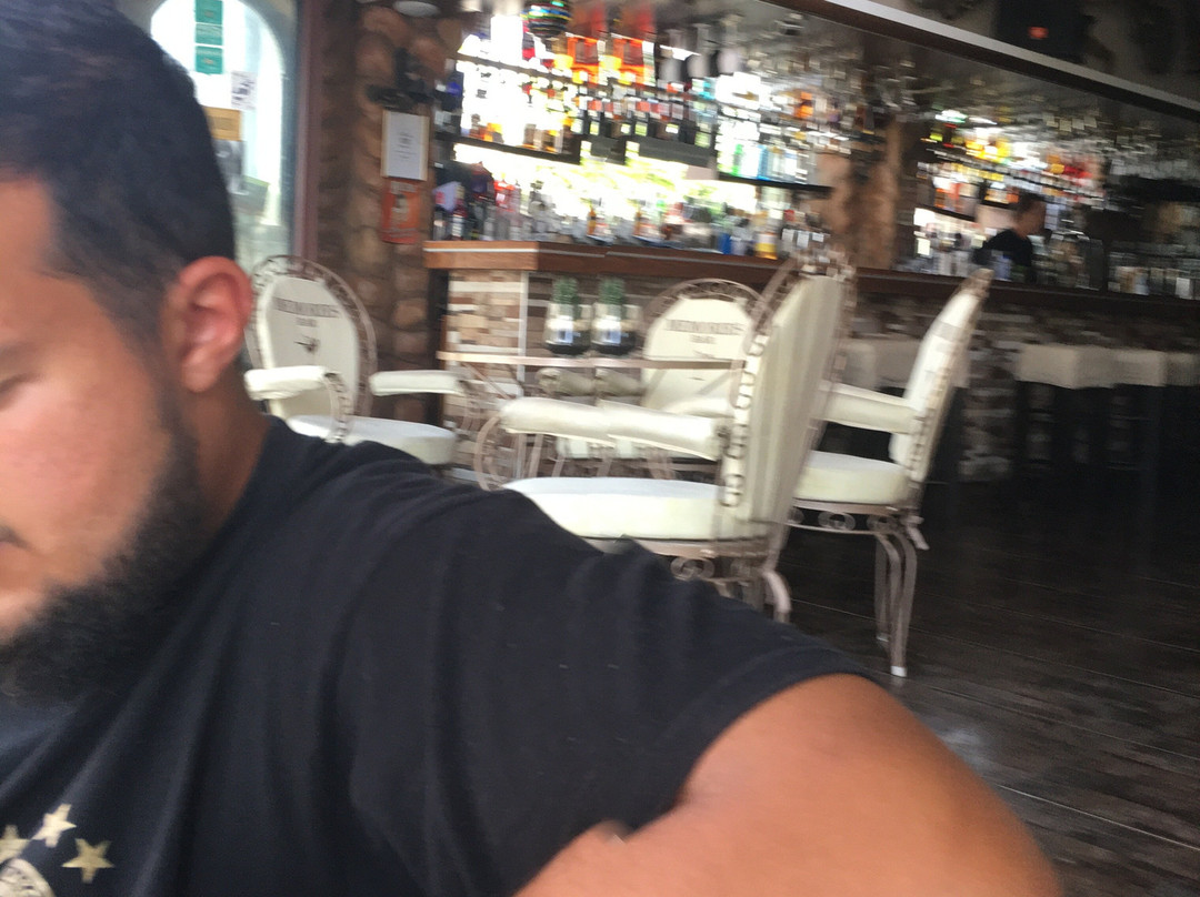 Memories Cocktail Bar-Lardos必去景点