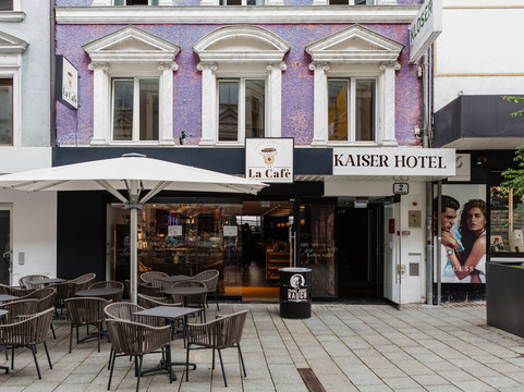 Kaiser Hotel - Living like Home
