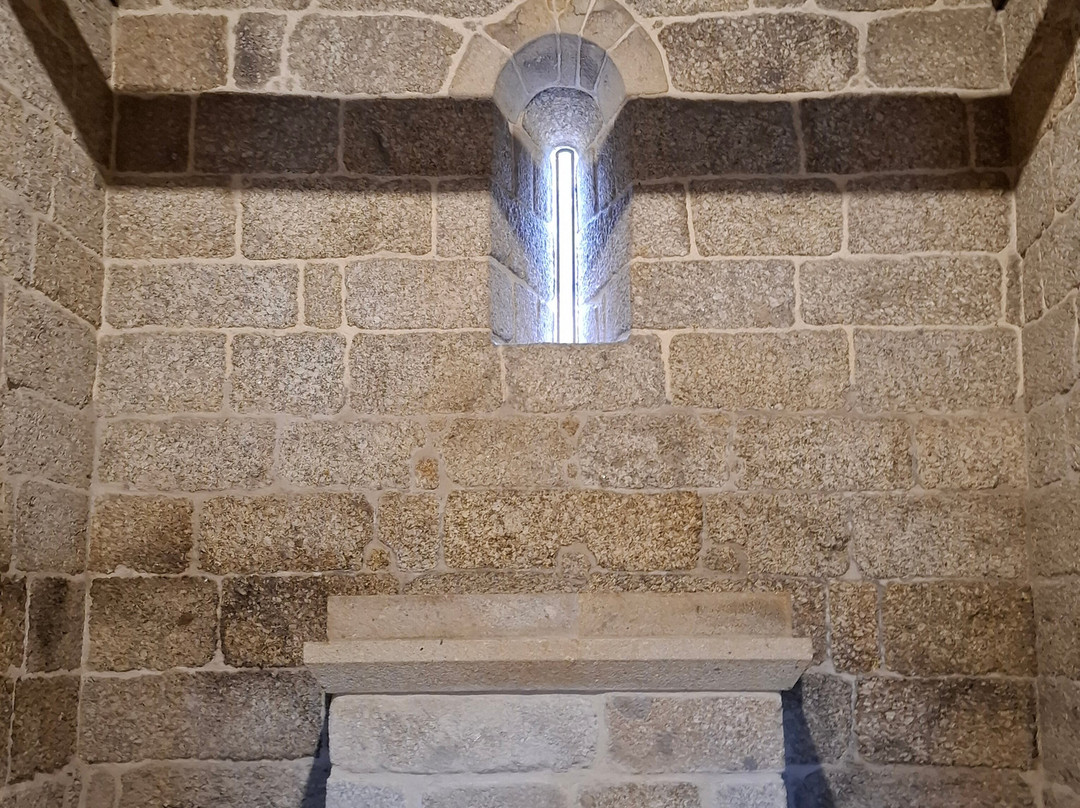 Igreja de São Miguel do Castelo景点图片