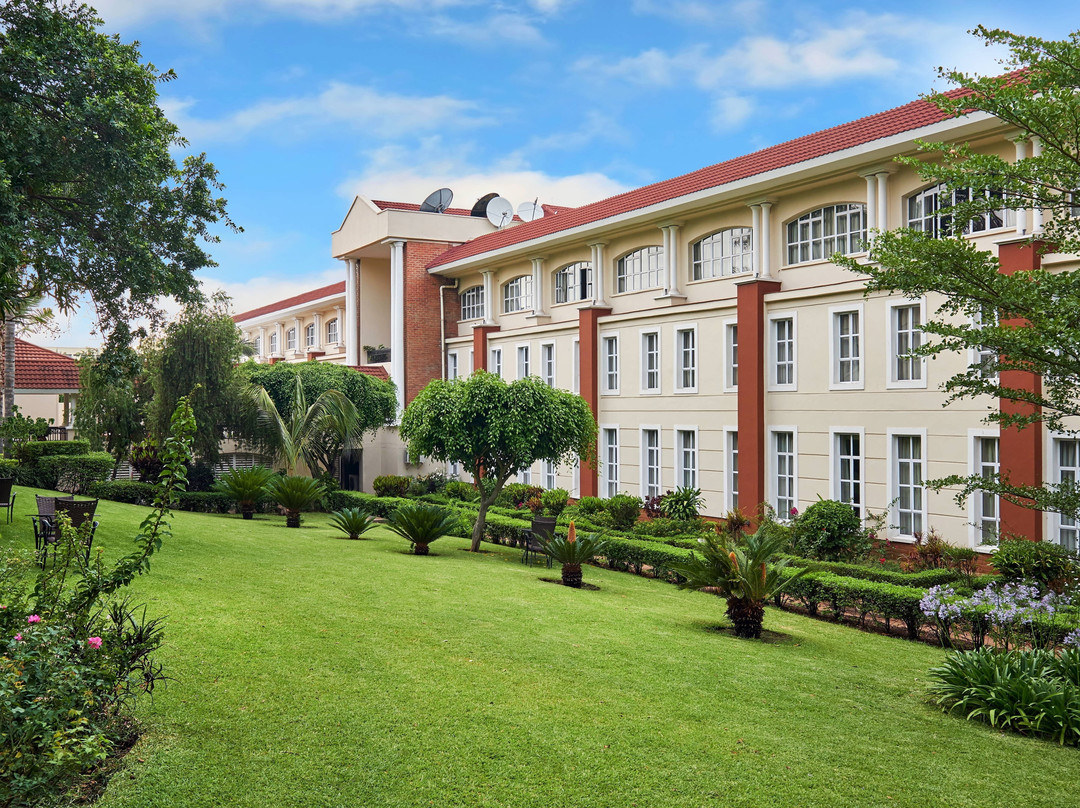 瑞雅尔普罗提酒店主图