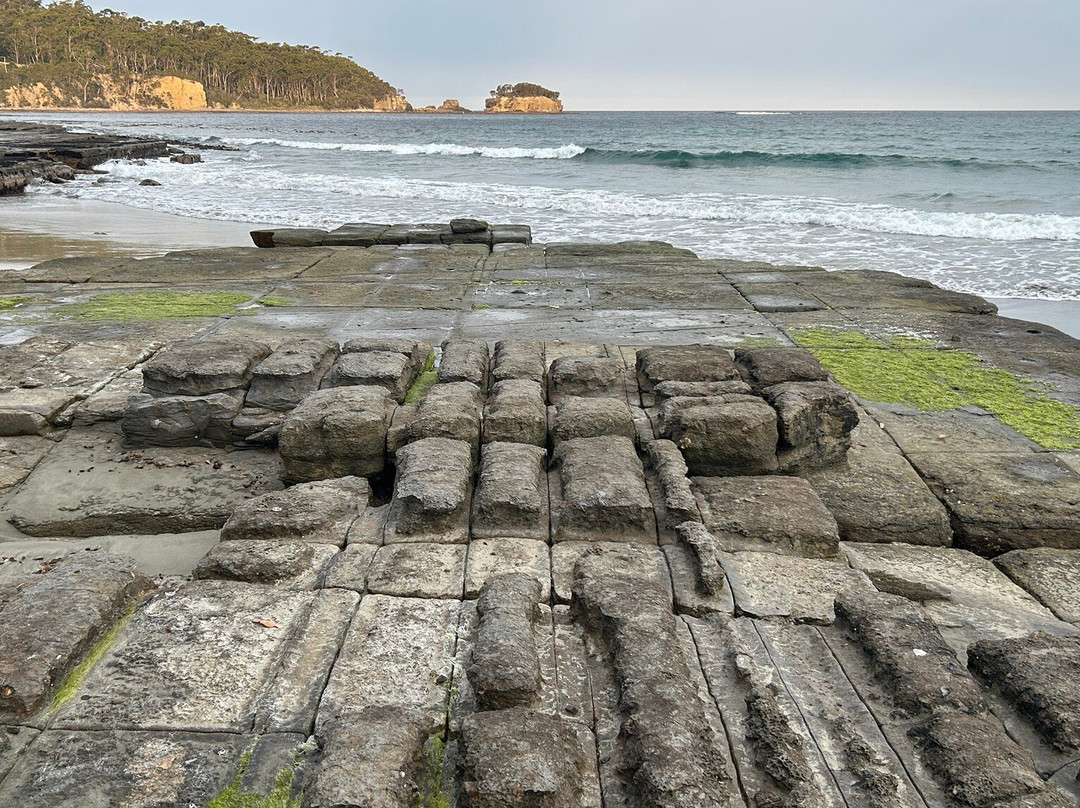 Pirates Bay Beach-伊格尔霍克内克必去景点