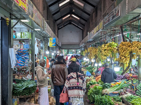 Central Market-奴娃拉伊利雅必去景点