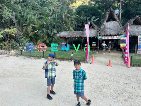 Canopy Tour El Eden-瓦拉塔港必去景点