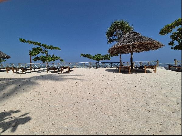 Paradise Beach Resort & Spa主图