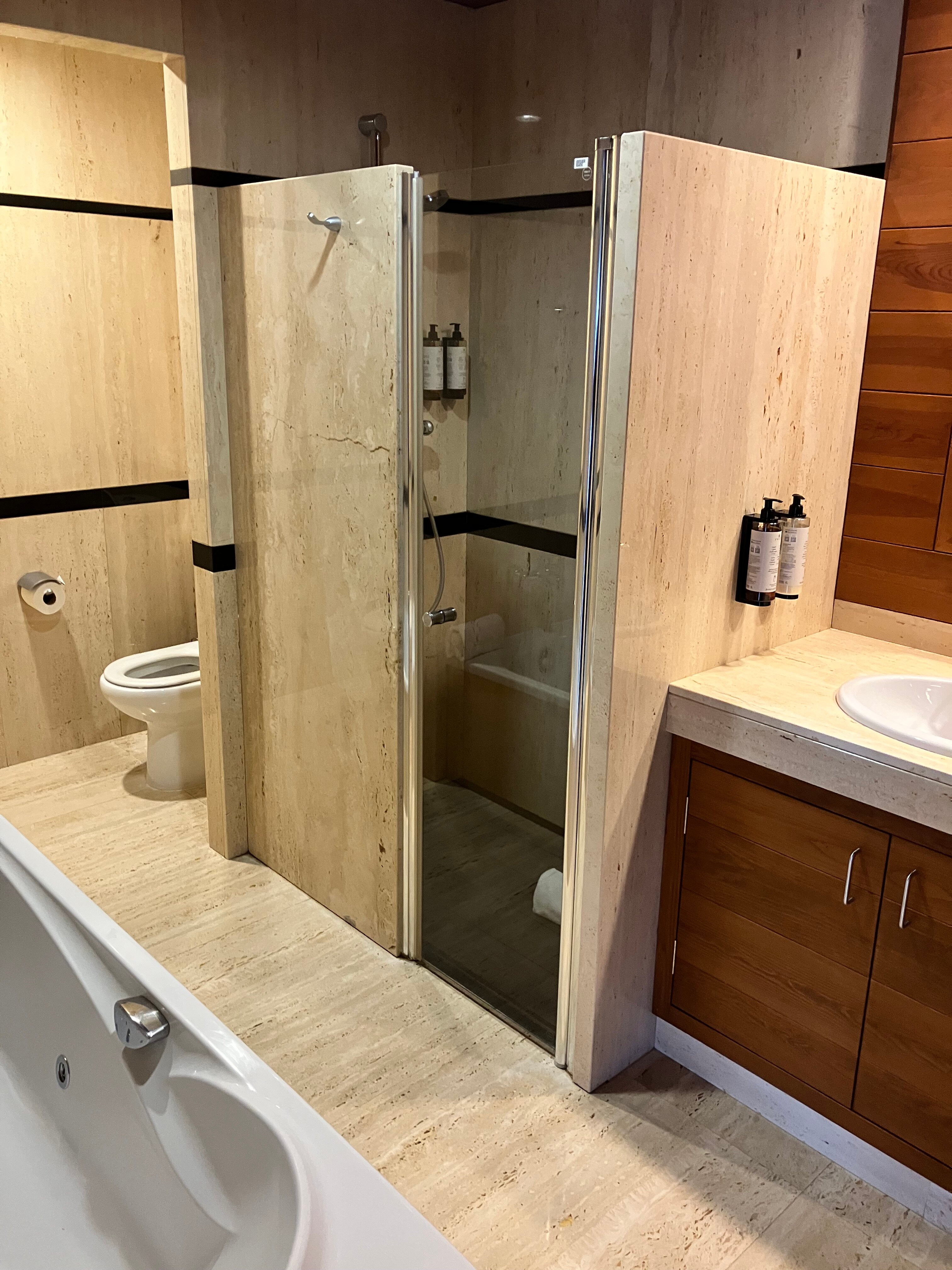 Montanyà Hotel By Senator-浴室