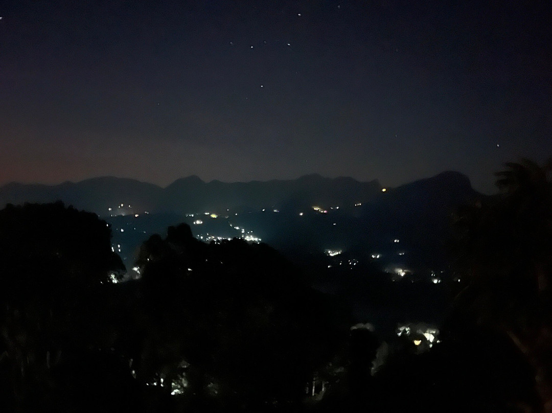 Hilltop Munnar Resort By Fracspace