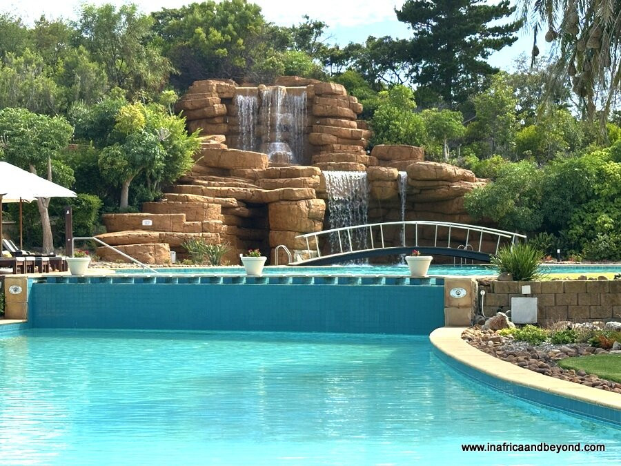 阿拉贝拉温泉酒店主图