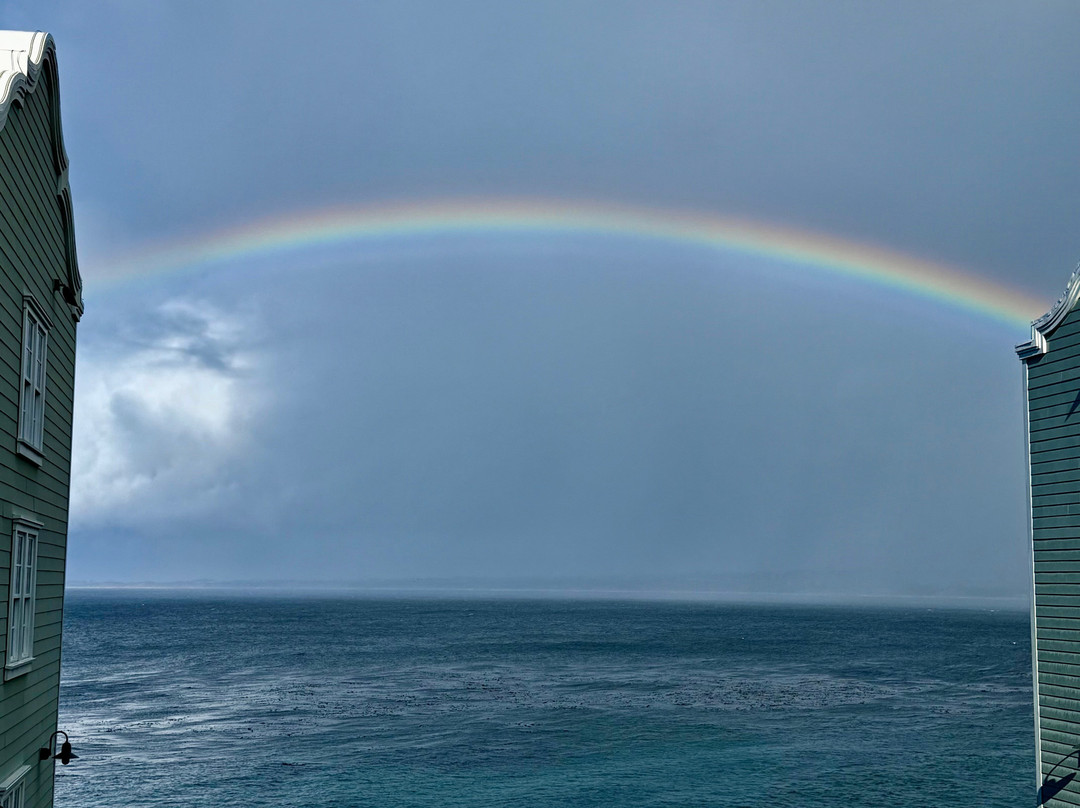 克莱门特蒙特利洲际酒店主图