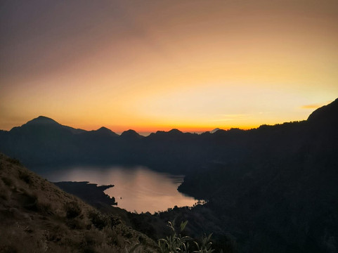 Rinjani Official Trekking-马塔兰必去景点