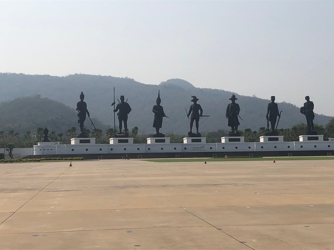 泰王国国王纪念广场-Nong Kae必去景点