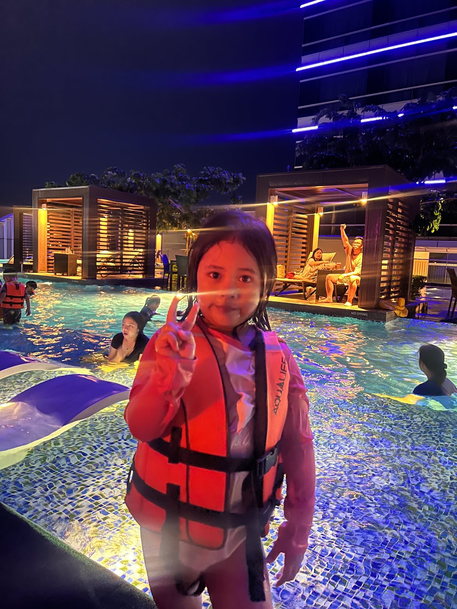 Widus Hotel Clark-泳池