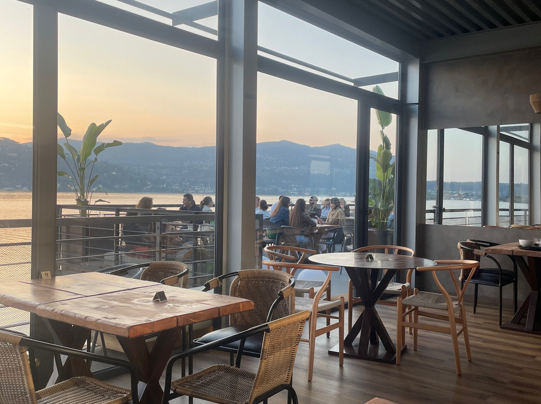 Lounge Bar La Noce-Angera必去景点