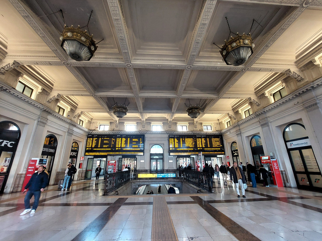 Stazione di Bologna Centrale景点图片