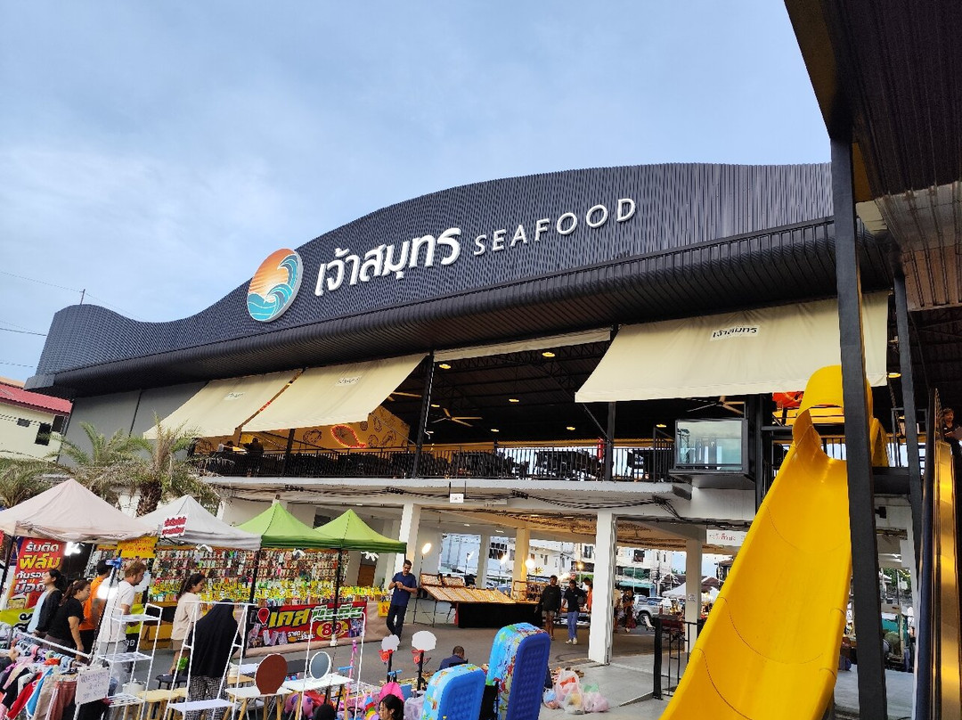 Jaosamut Seafood Buffet Pattaya