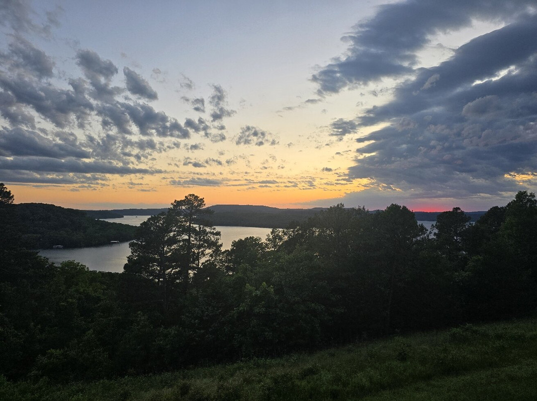 Pointe West Resort Motel主图